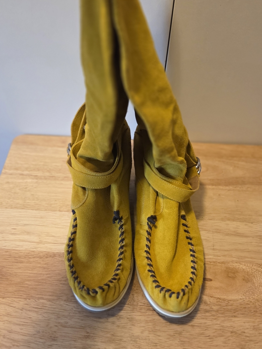 Modern Vice Yellow Suede Sneakers